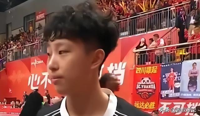 九游娱乐app下载-四川女篮夺冠夜！冉珂嘉惨遭DNP 今夏是否赴美打球引外界猜想